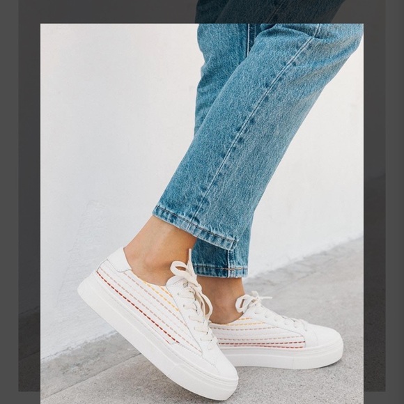 Soludos Retro Stripe White Leather Sneakers Women Size 9 Lace Up Shoes - Picture 1 of 6